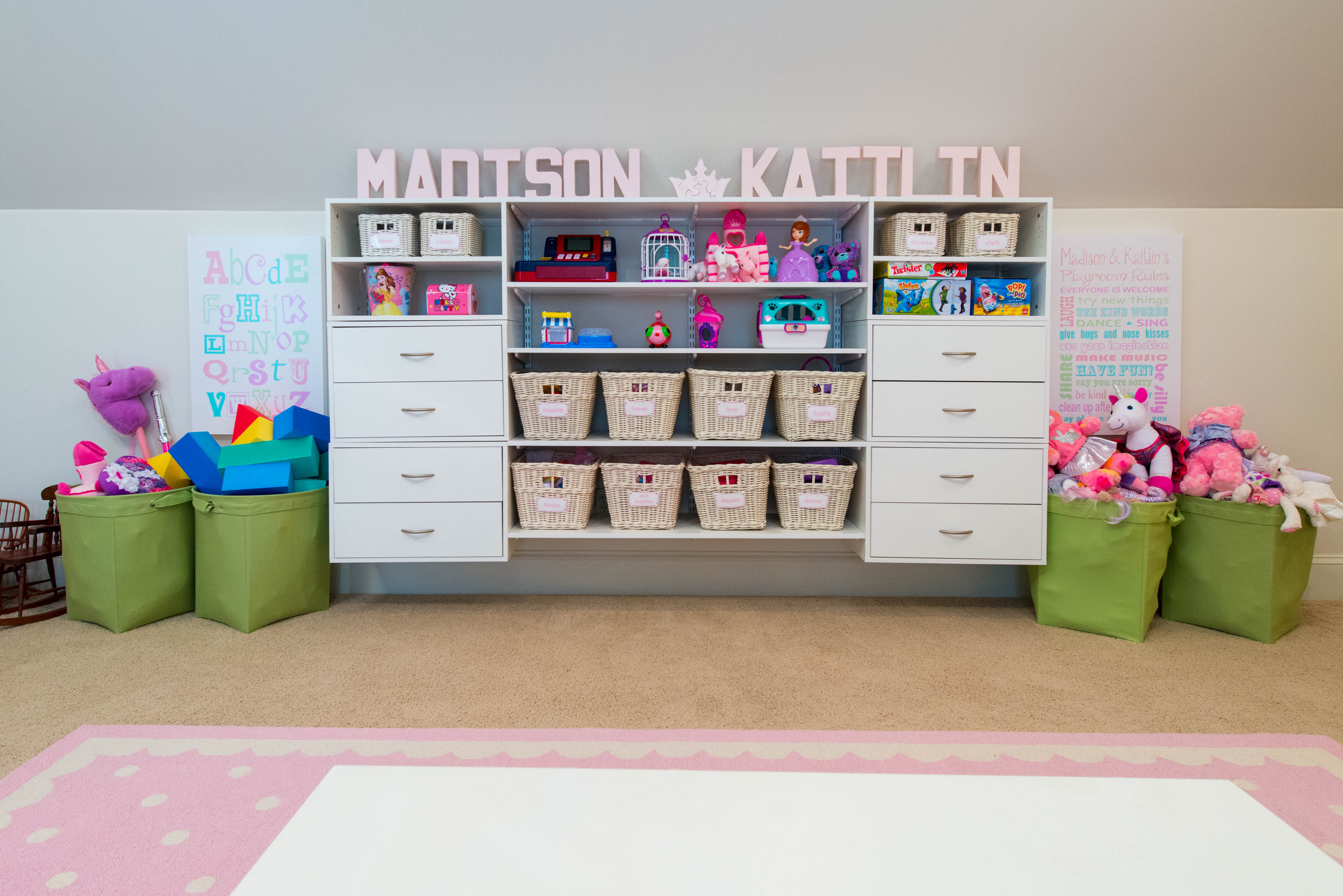 freedomRail Playroom Storage in White with names